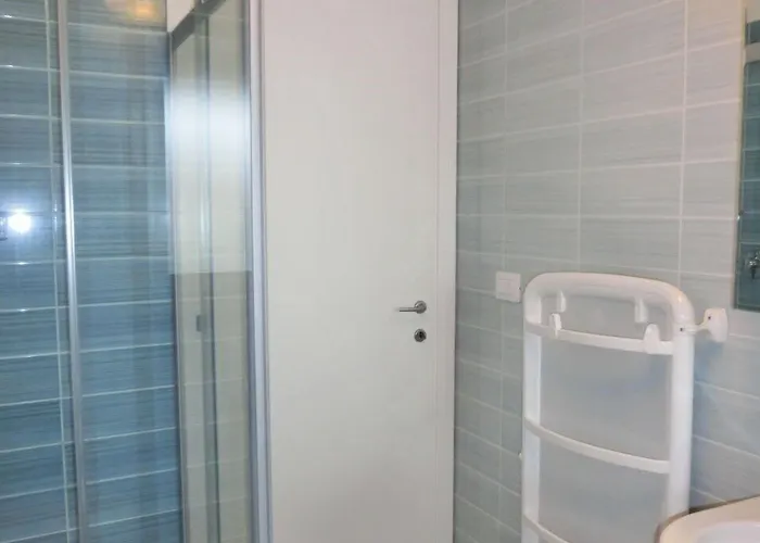 Luminous Flat With Attic With Pool Apartment *