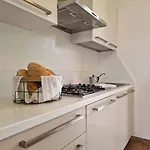 Luminous Flat With Attic With Pool דירה