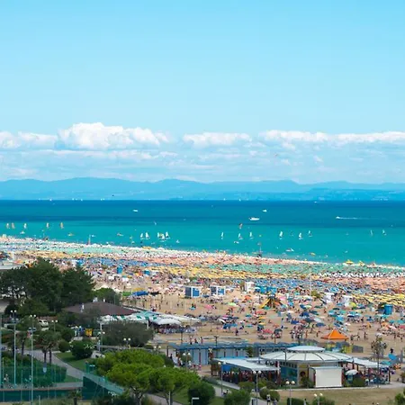 Luminous Flat With Pool Appartement Bibione