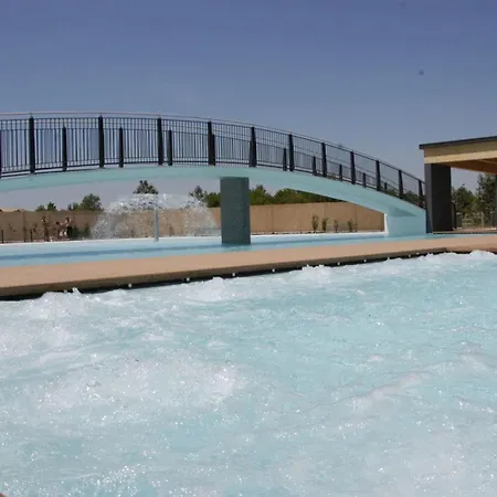 Luminous Flat With Attic With Pool アパート ビビオーネ