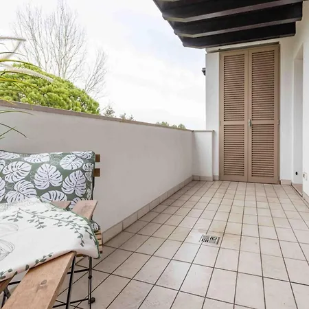Apartment Luminous Flat With Pool Bibione