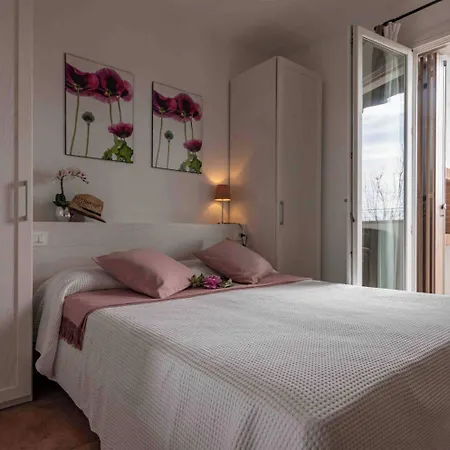 Appartement Luminous Flat With Pool