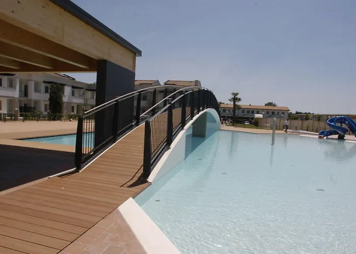 Luminous Flat With Attic With Pool 아파트 비비오네