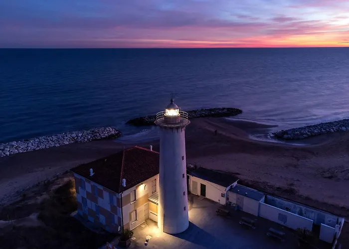 Luminous Flat With Attic With Pool 비비오네